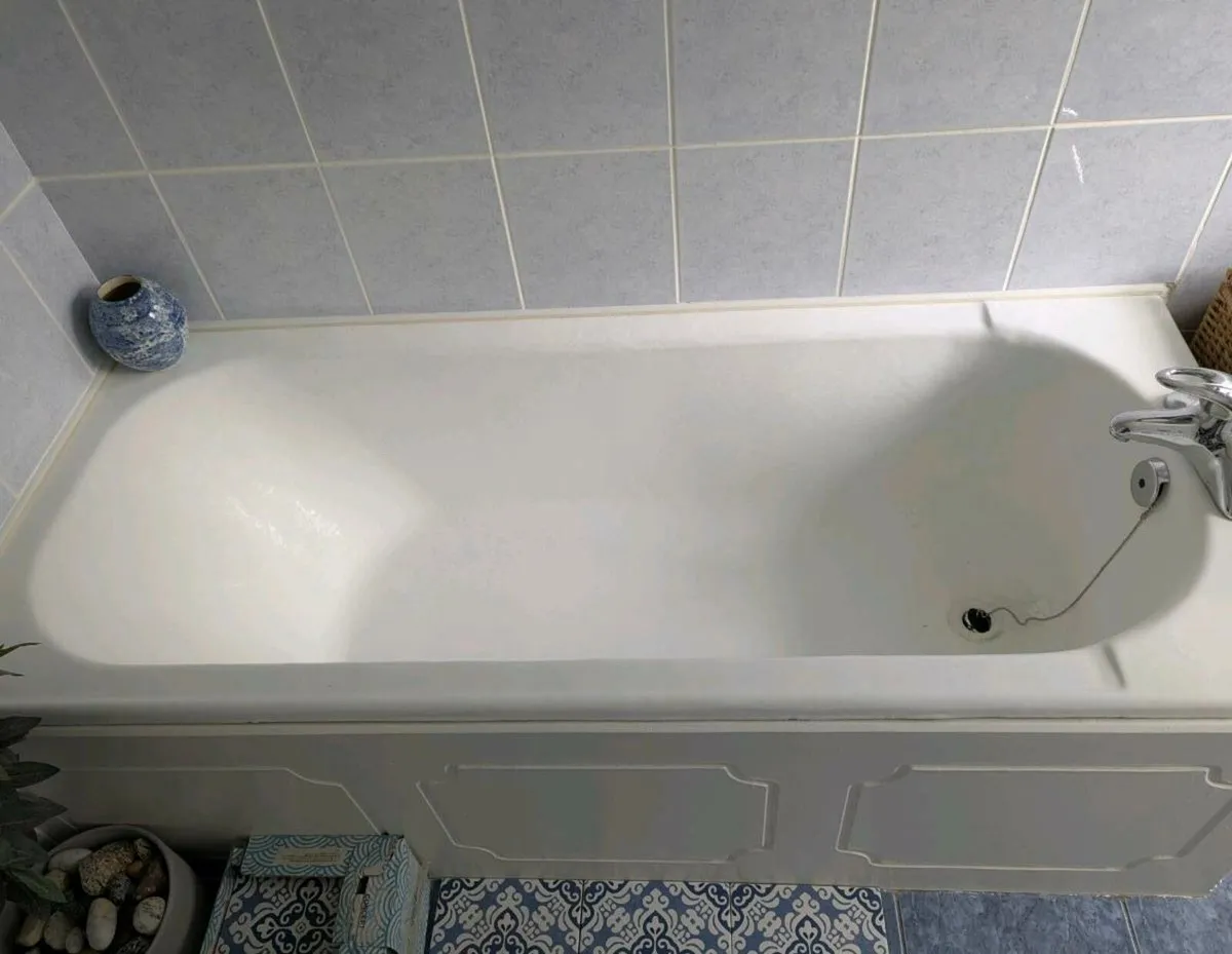 Cast iron bath