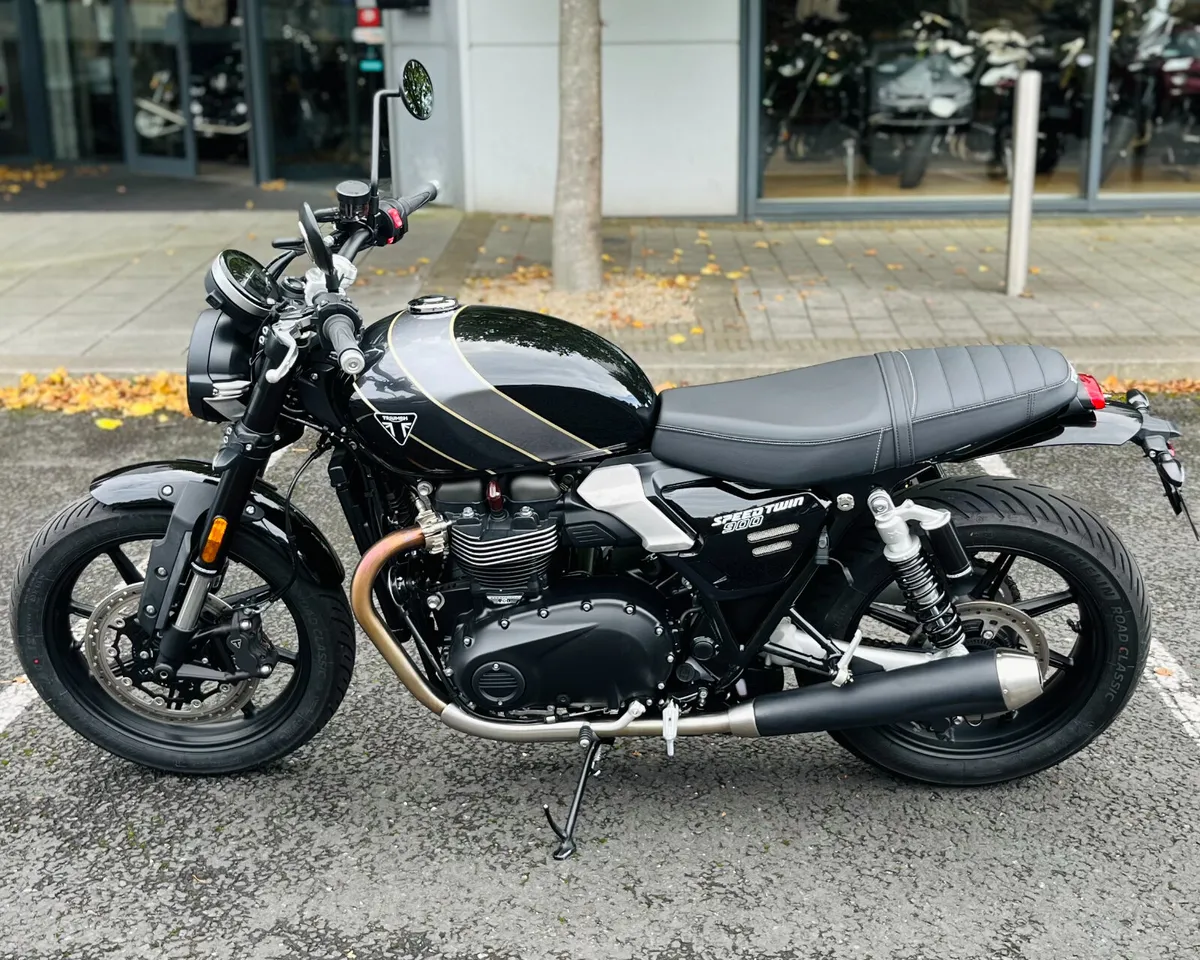 TRIUMPH SPEED TWIN 900 - Image 4