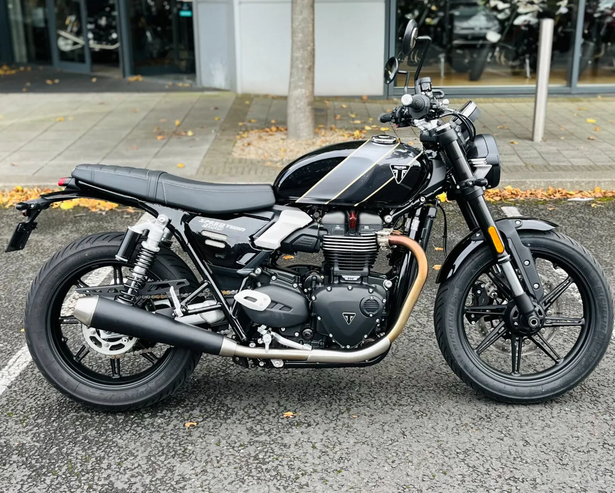 TRIUMPH SPEED TWIN 900 - Image 1