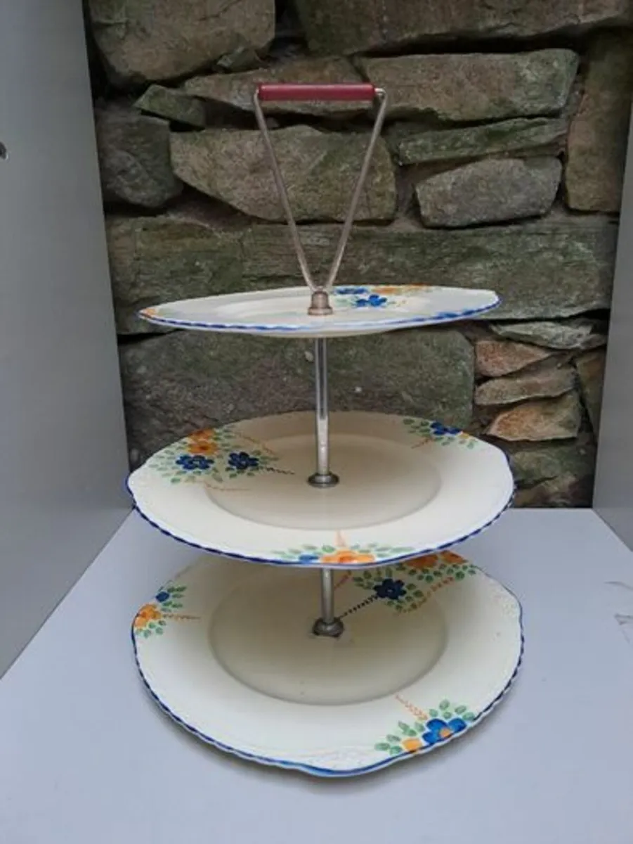 3 tier cake server Gibson's - Image 3