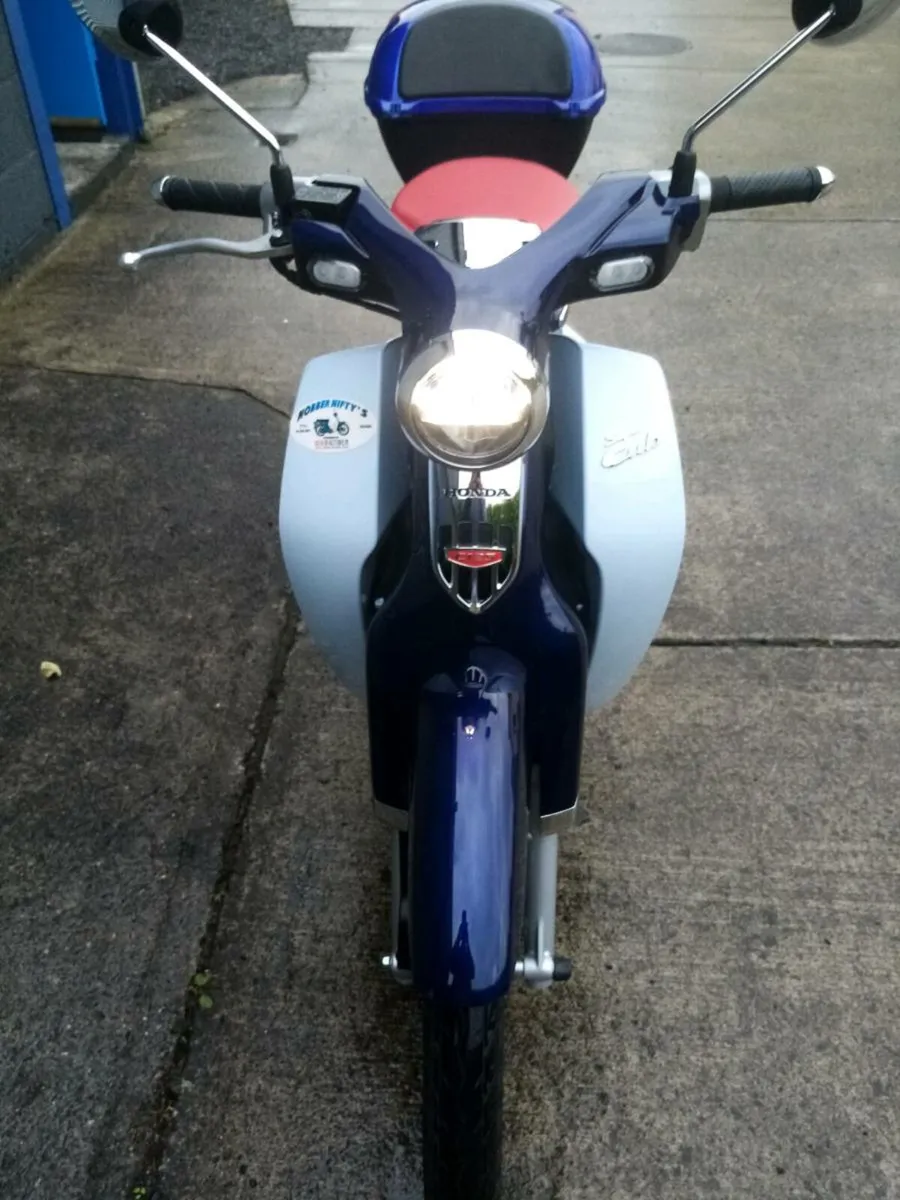 Motorbike - Image 4