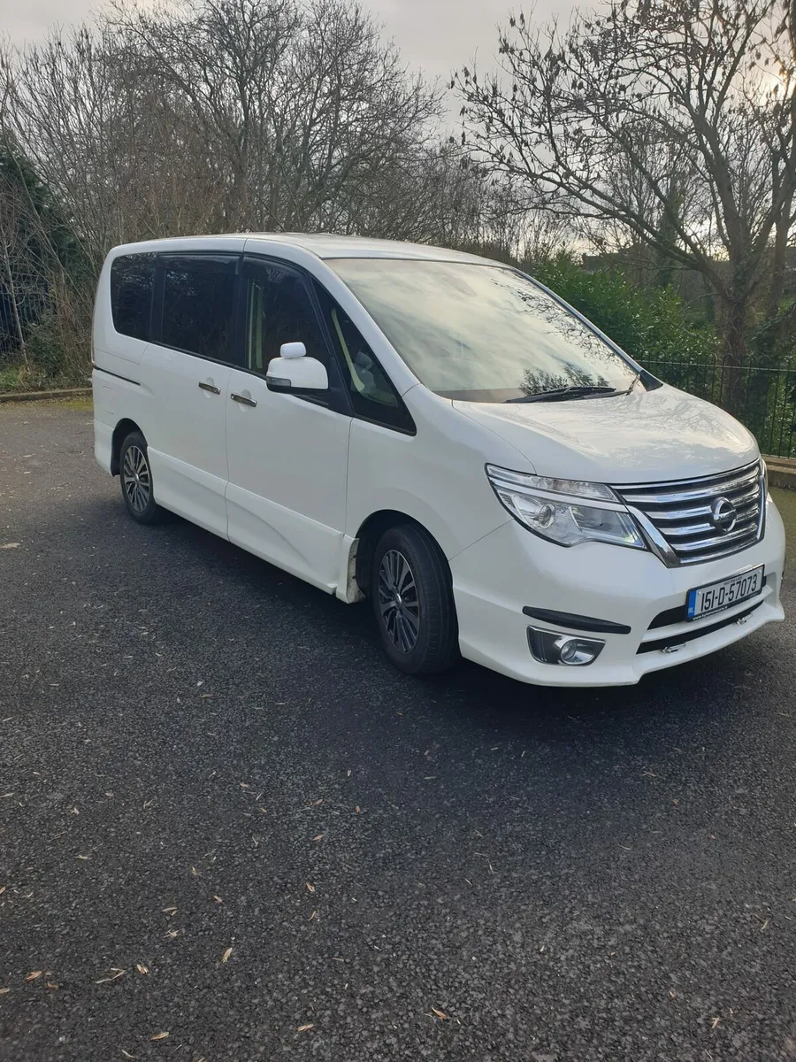 Nissan Serena 2015 .  2.0 - Image 2