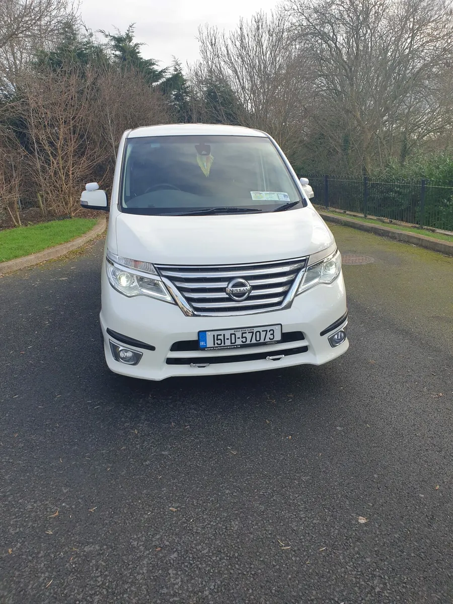 Nissan Serena 2015 .  2.0 - Image 3