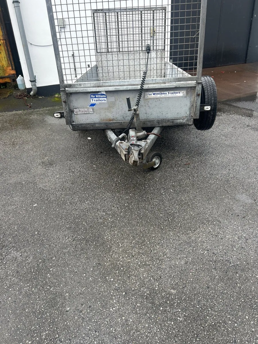 Ifor Williams 8”2 x4”2 ft braked single axle - Image 2
