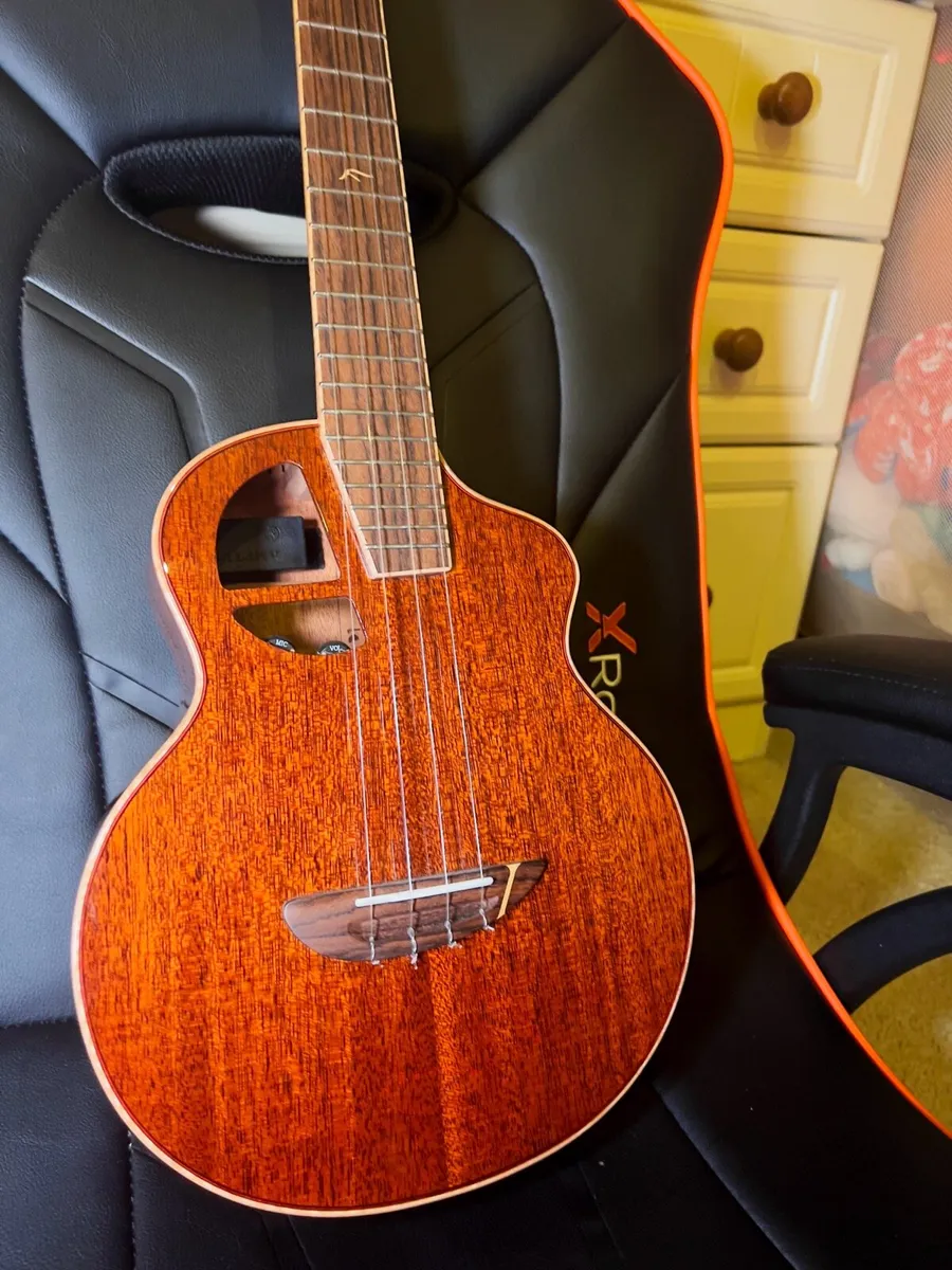 L.Luthier "Le Maho" Tenor  Ukulele - Image 1
