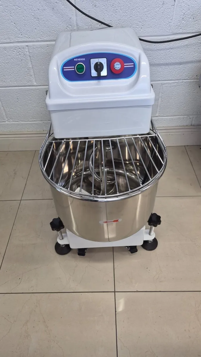 35 litre dough mixer new only - Image 4