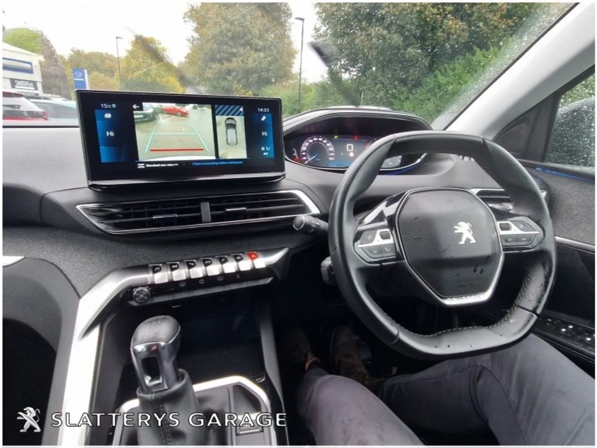 Peugeot 5008 1.5 Bluehdi 130bhp Allure - Image 2
