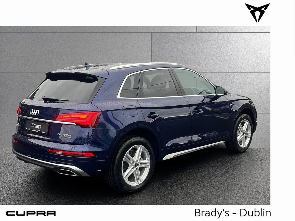 Audi Q5 Quattro S-line 50 Tfsi-e 299HP S-tronic P - Image 4