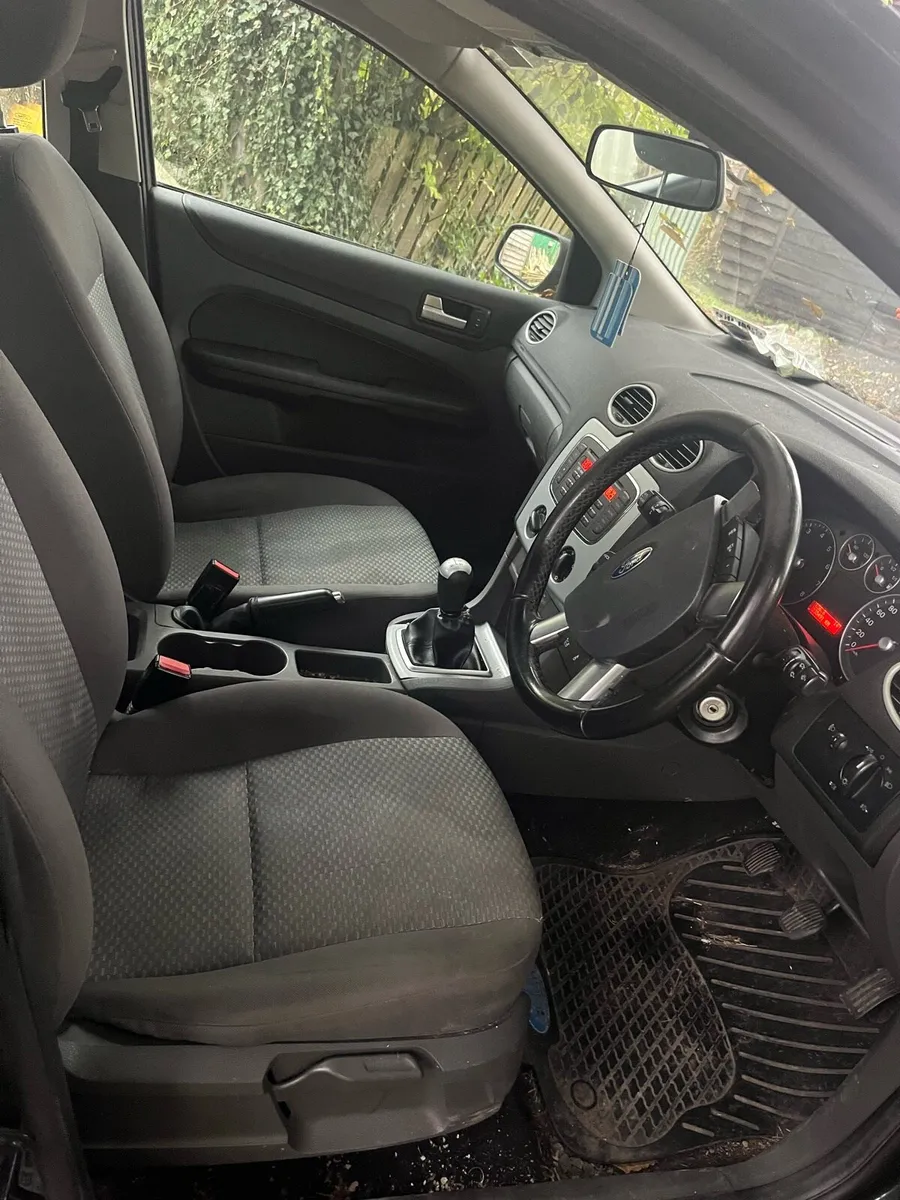 Ford focus - Image 4