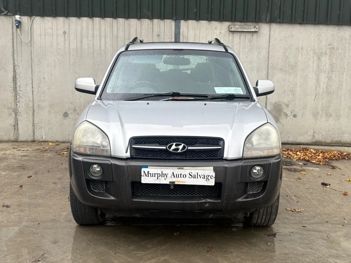 2006 Hyundai Tucson parts - Image 1