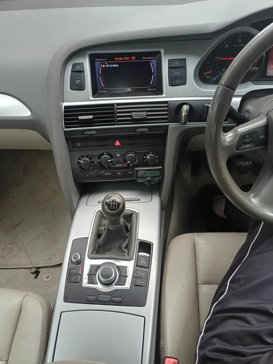Audi A6 2009 - Image 2
