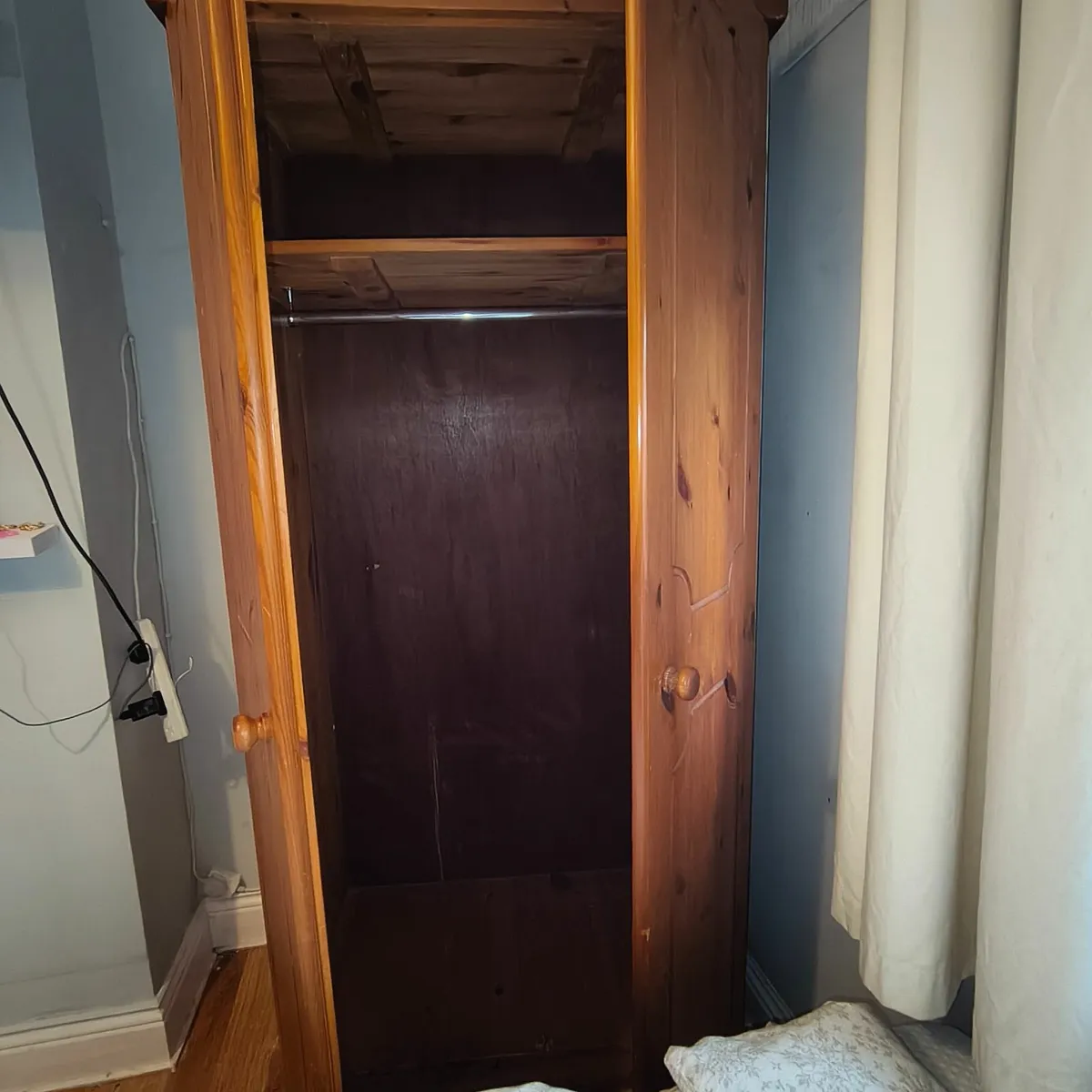 Wardrobe - Image 3