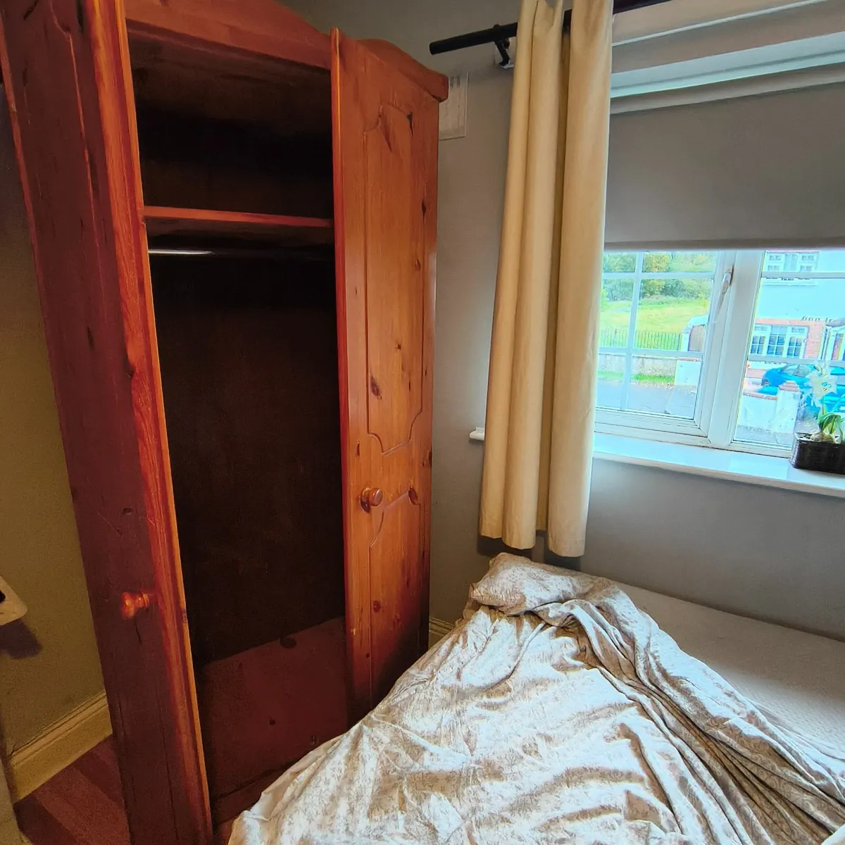 Wardrobe - Image 4