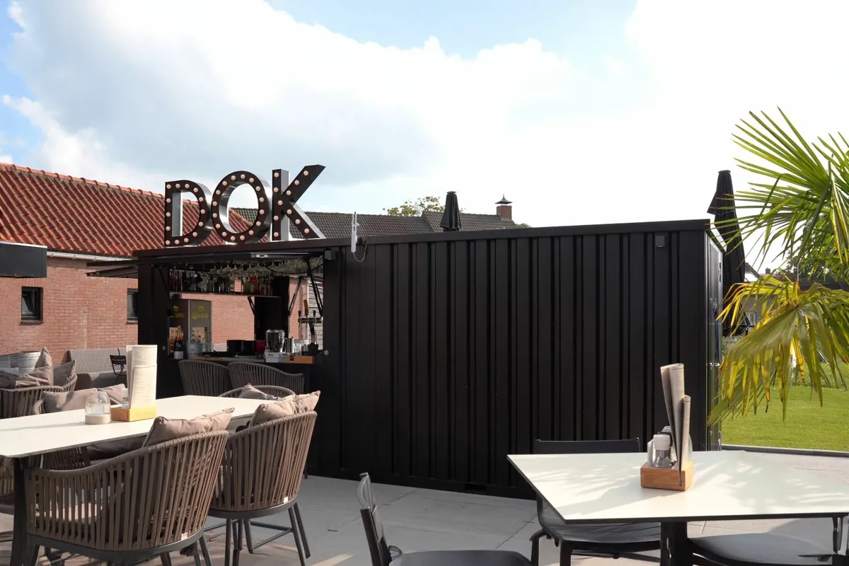 Demountable Container Bistro Bar 6x2 meters - Image 4