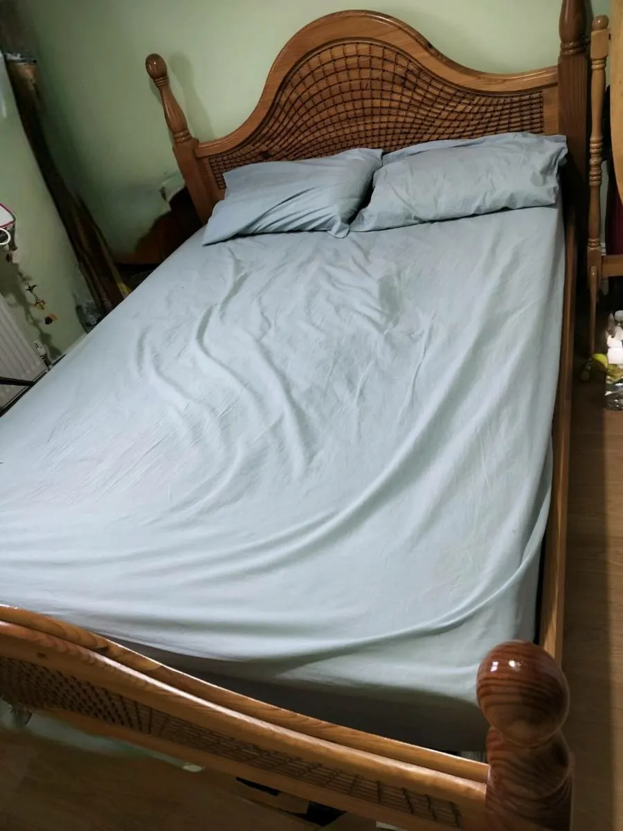 King Bed - Image 3