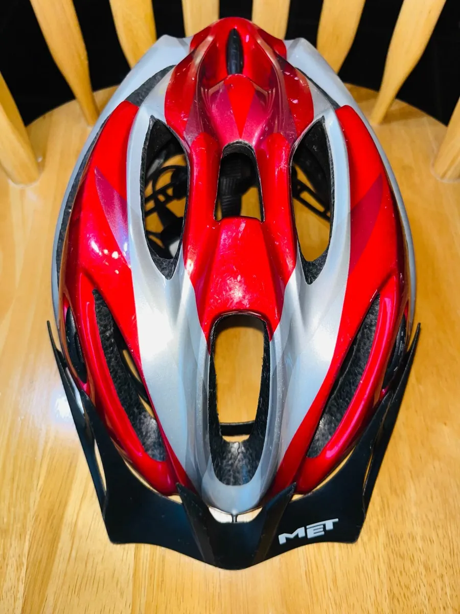Bike helmet - adult - Image 1