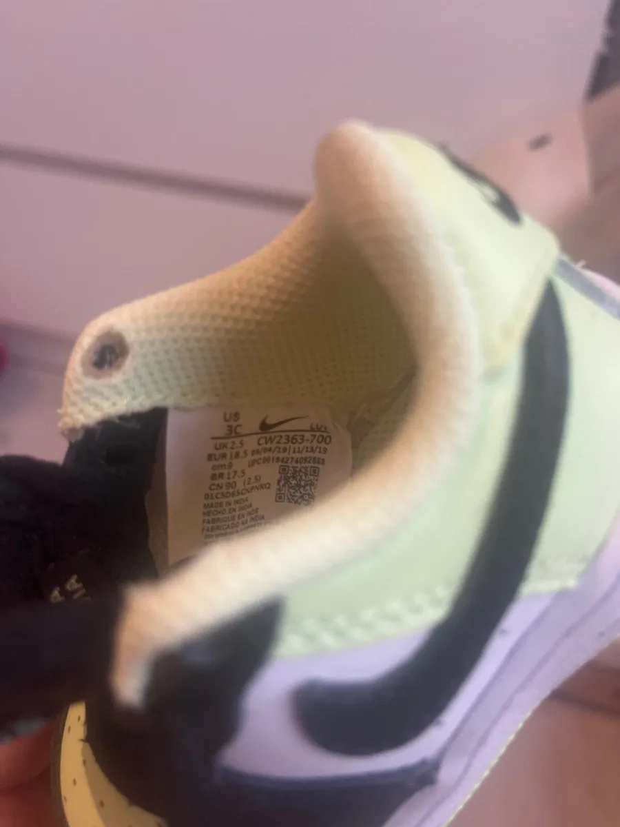 Baby Nike runners - Image 2