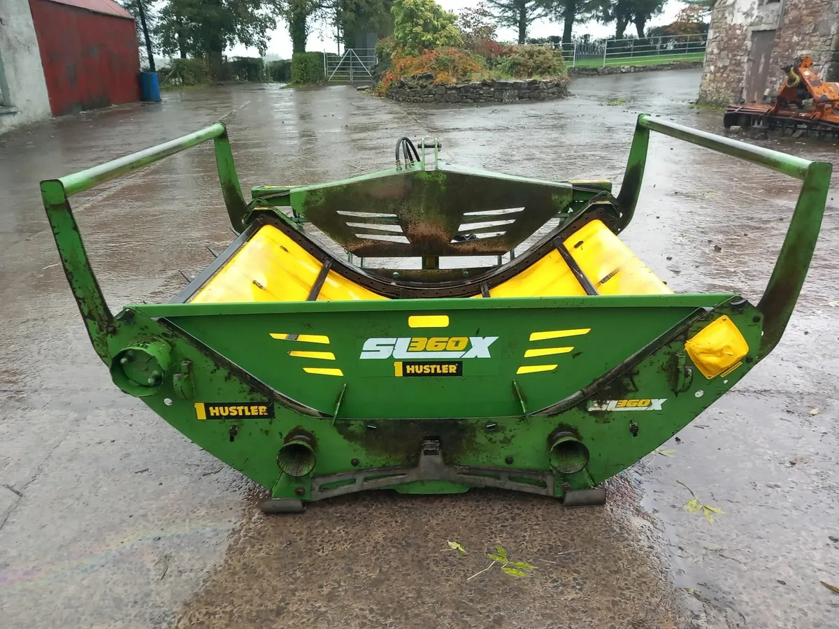 Hustler 360SLX bale unwrapper - Image 2