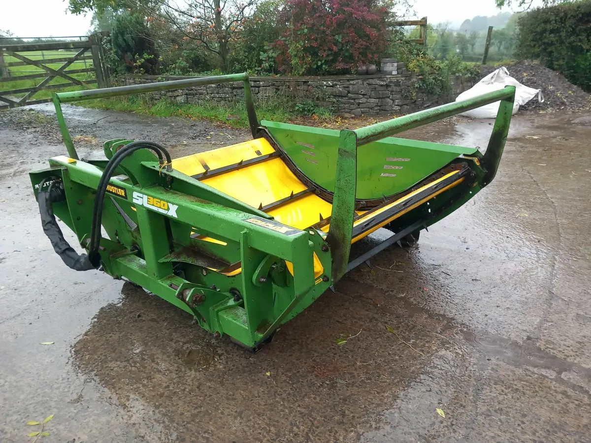 Hustler 360SLX bale unwrapper - Image 4