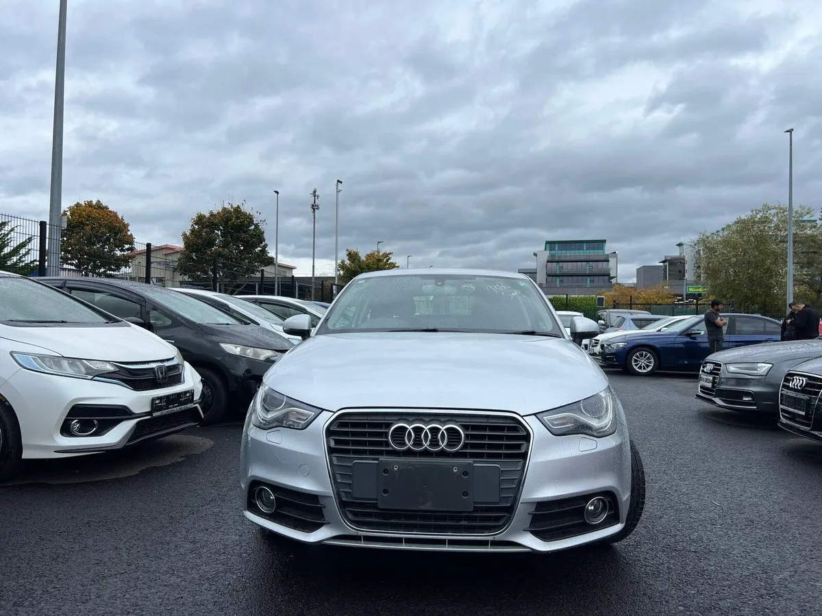 AUDI A1 2012 - Image 2