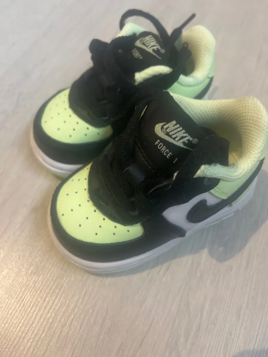 Baby Nike runners - Image 1