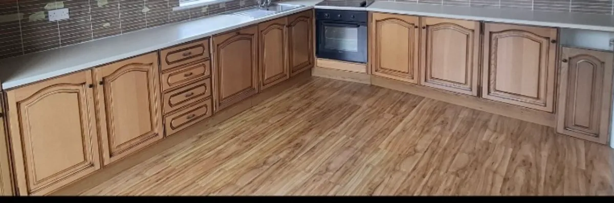 Wood effect Laminate Floor - Image 1