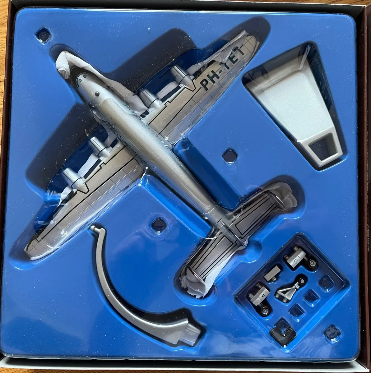 KLM Airlines Lockheed Constellation Model Airplane - Image 3