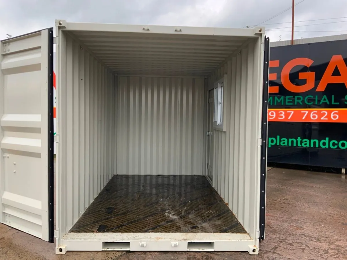 12ft x 8ft STEEL STORAGE SHIIPING CONTAINER...744 - Image 3