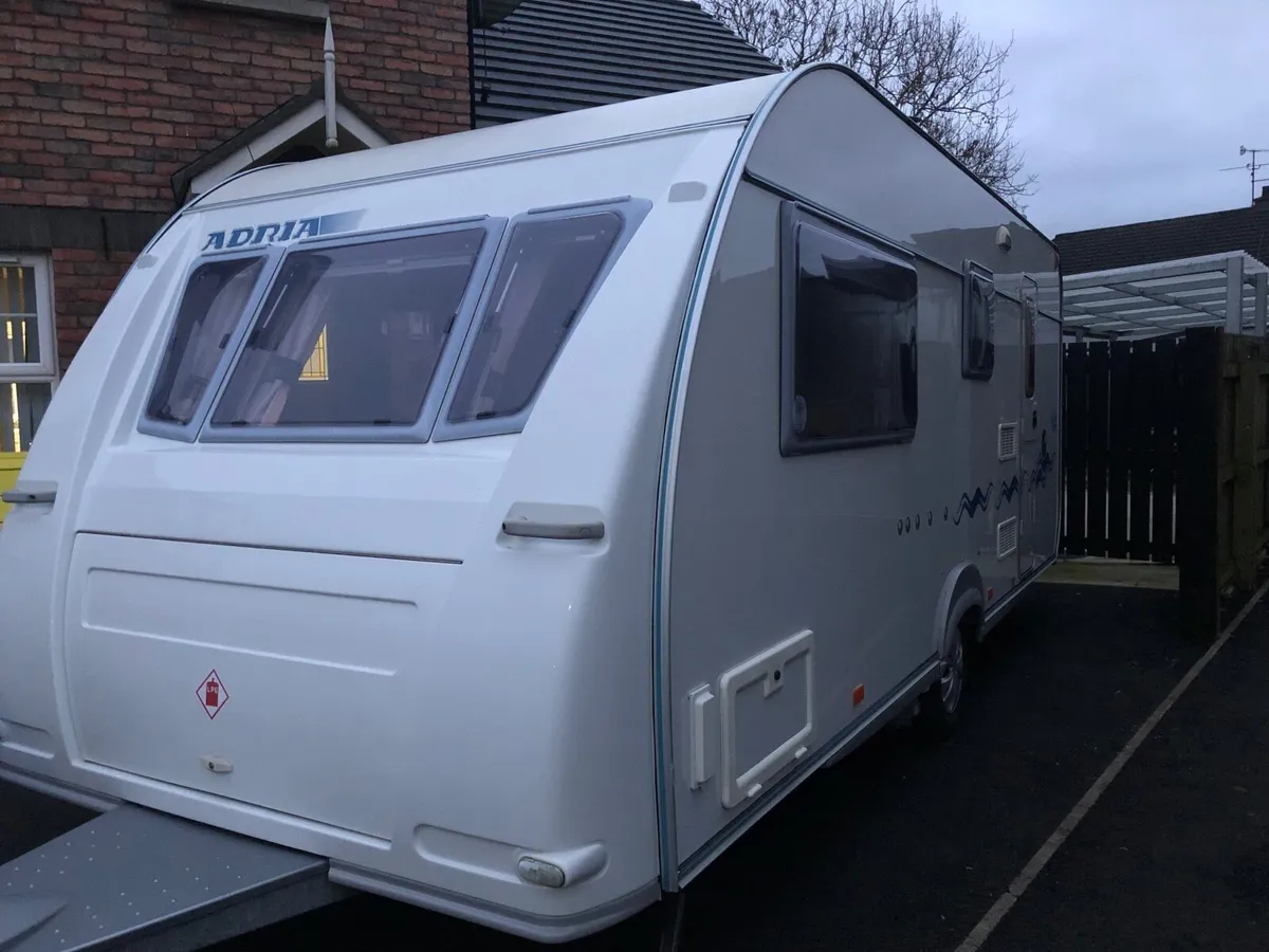 Caravan - Image 3