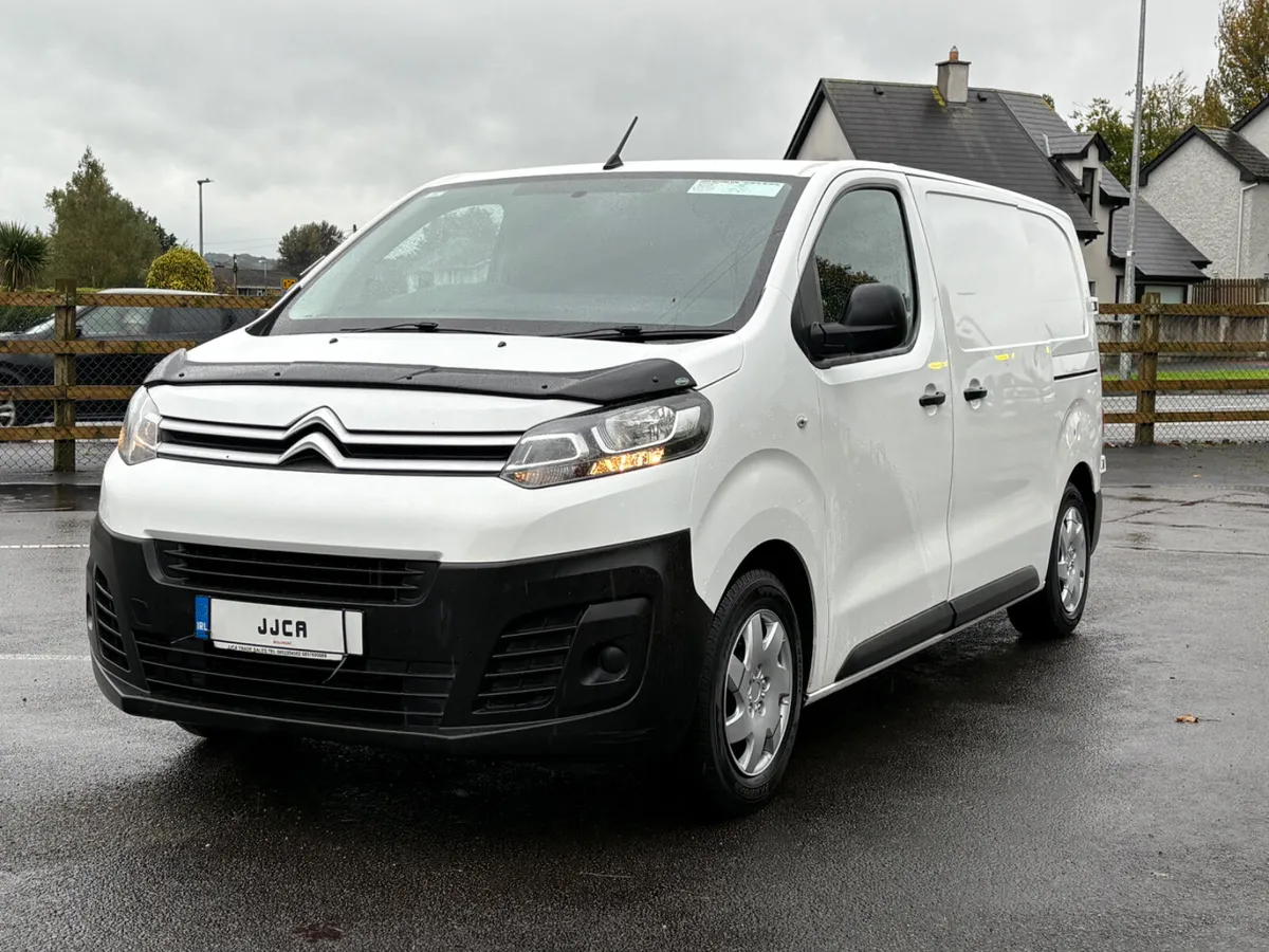 Citroen Dispatch 2017 MWB ONLY 122 KM - Image 3