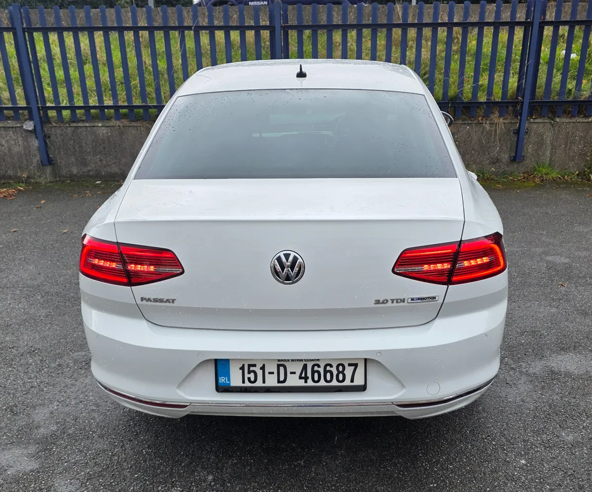 Volkswagen Passat 2015 - Image 4