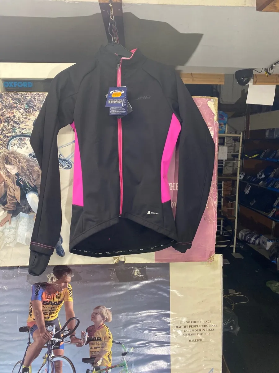 Cycling waterproof winter jackets Ladies - Image 1