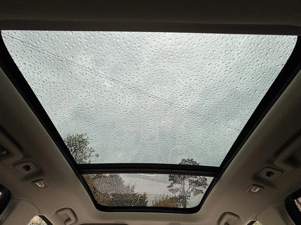 Volvo XC90 Blonde Leather T8 Phev Plus Sunroof - Image 3