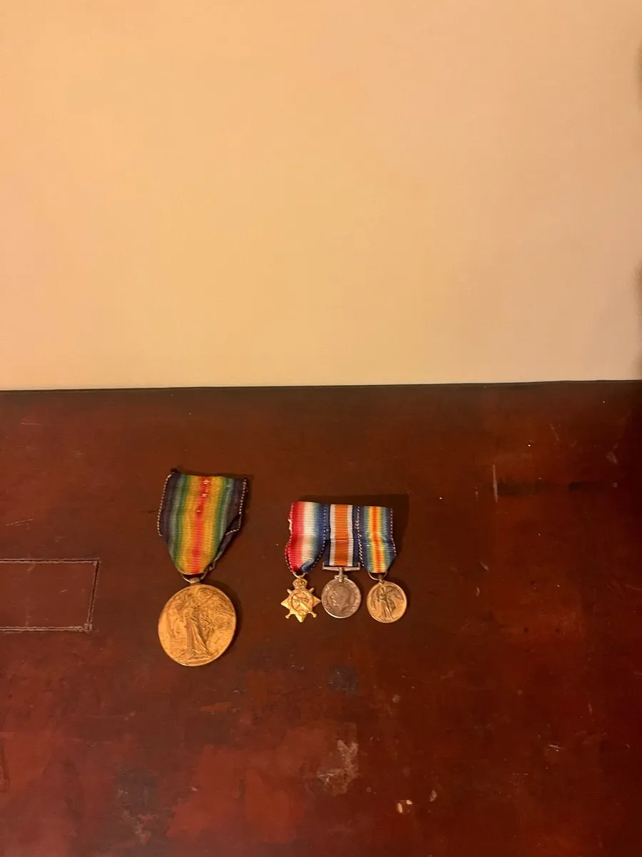 Antique Ww1 Medals - Image 1
