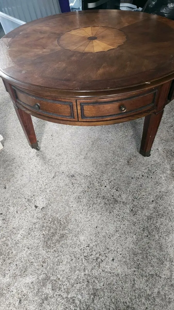 Round coffee table plus other furniture - Image 2