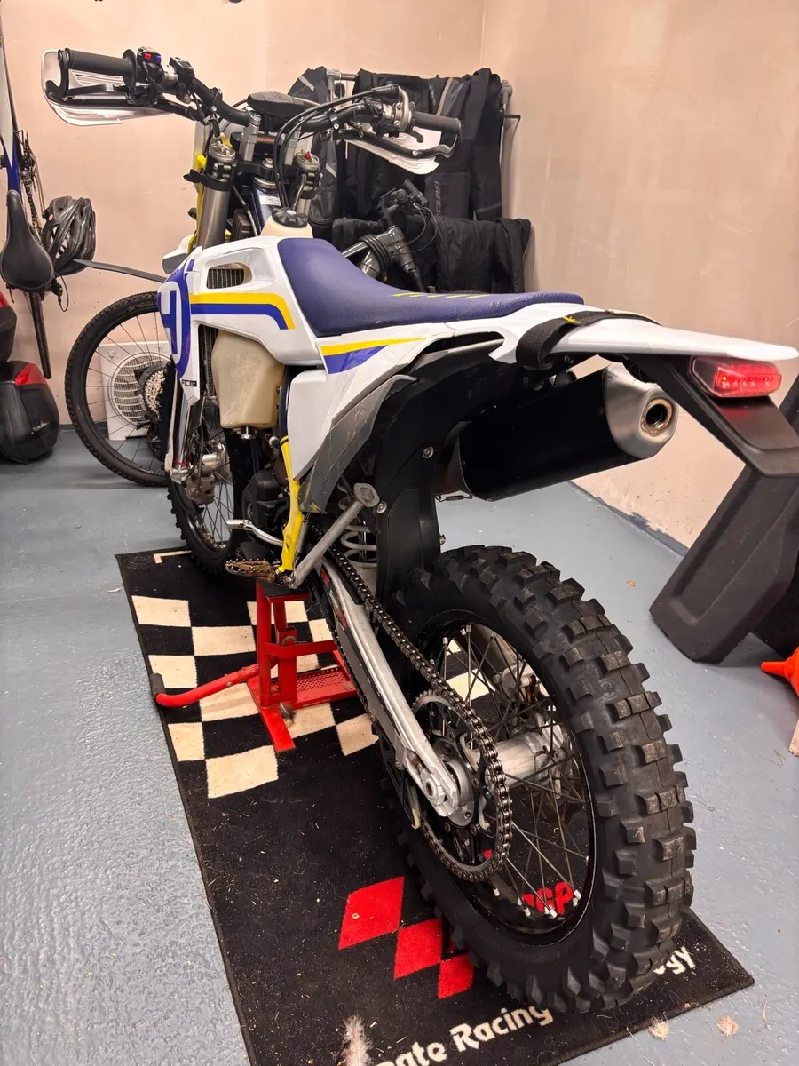 Husqvarna 250 FE 2020 Enduro - Image 3