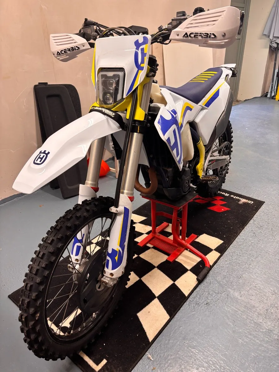 Husqvarna 250 FE 2020 Enduro - Image 1