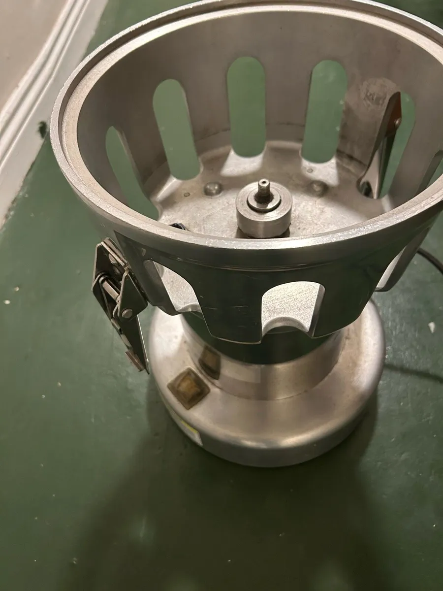 Nutrifaster Juicer - Image 3