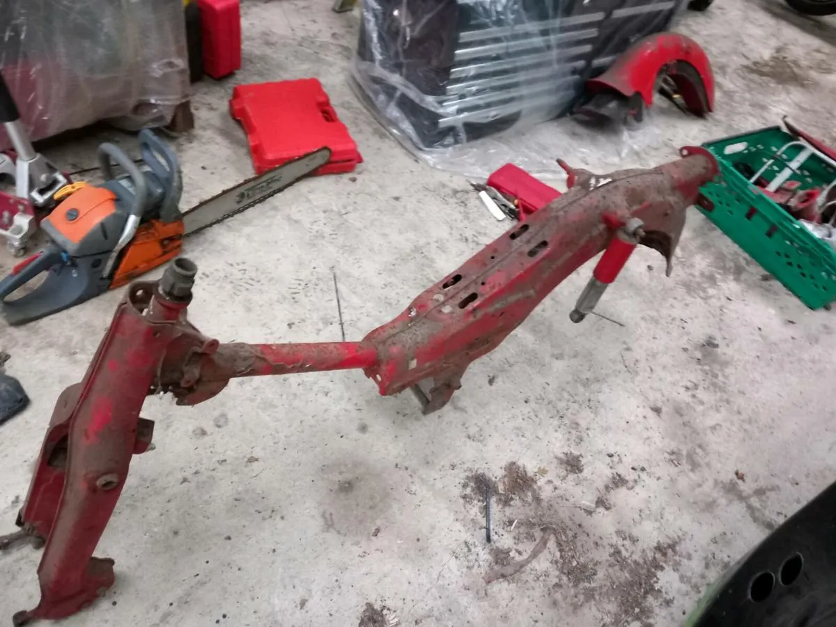 Honda 50 and parts - Image 2