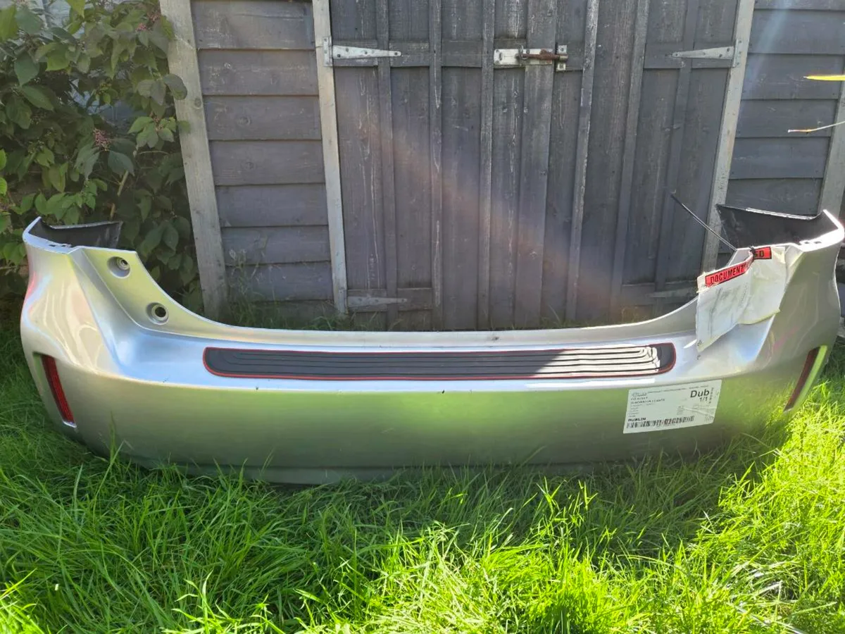 Toyota prius+ / alpha rear bumper - Image 2