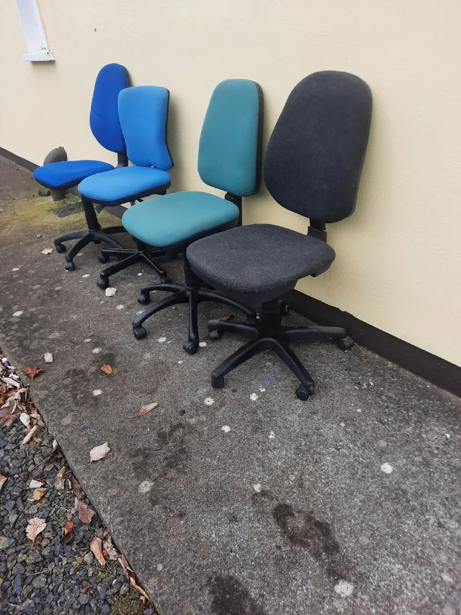 Office chairs - Image 4