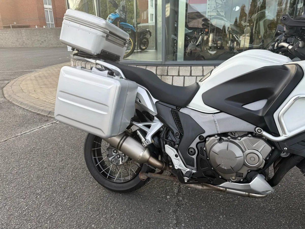 2013 Honda VFR 1200 X Crosstourer - Image 3