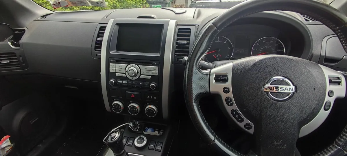 Nissan X-Trail 2011 - Image 2