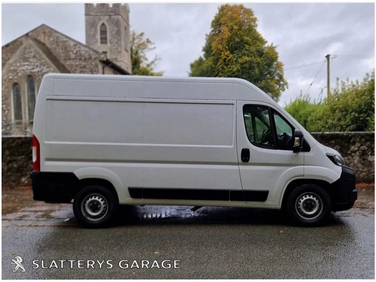 Peugeot Boxer 335 L2h2 2.2 Bluehdi 140 Automatic - Image 4