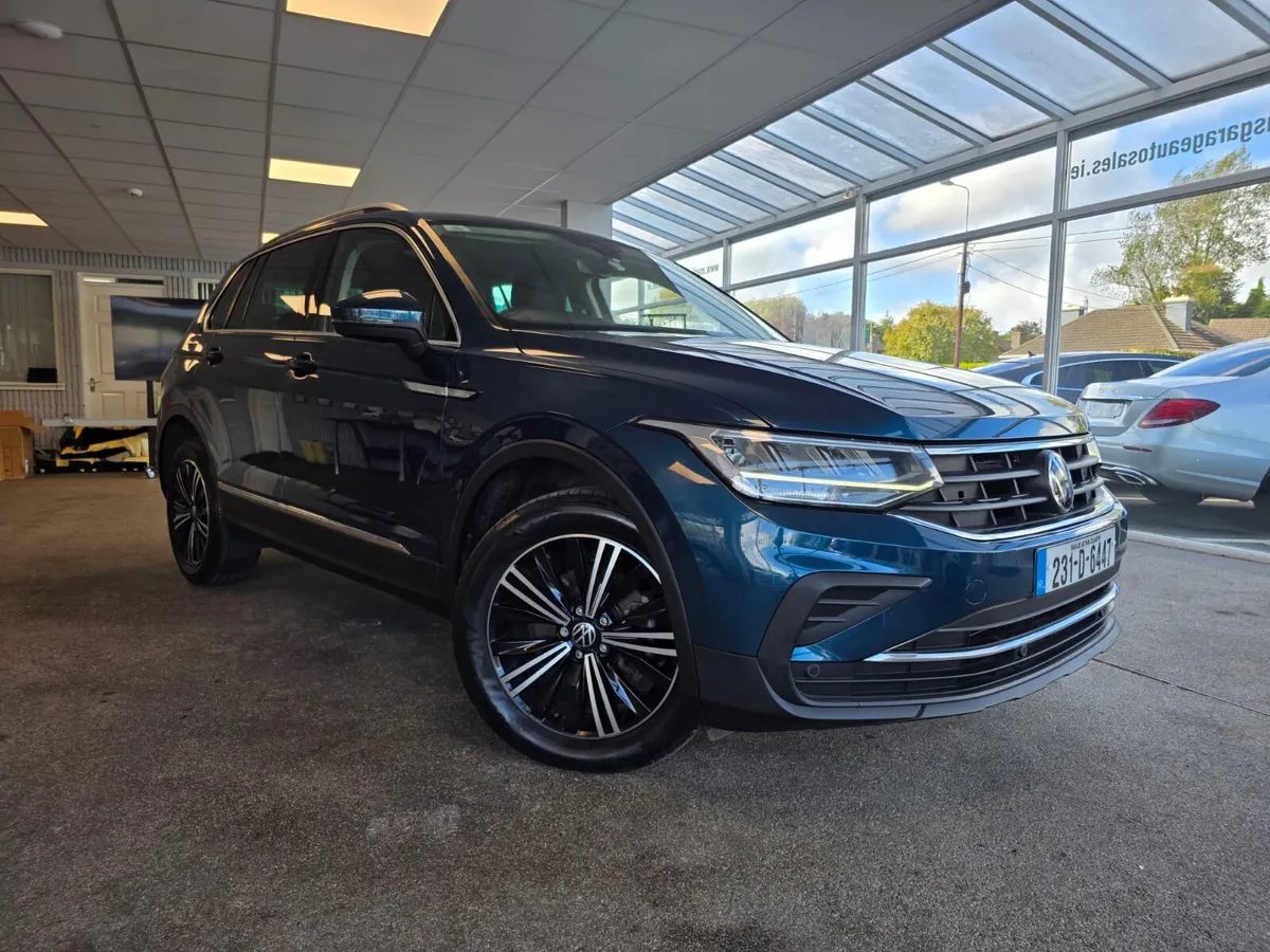 Volkswagen Tiguan Life 2.0 TDI 6 Speed 2023 - Image 2