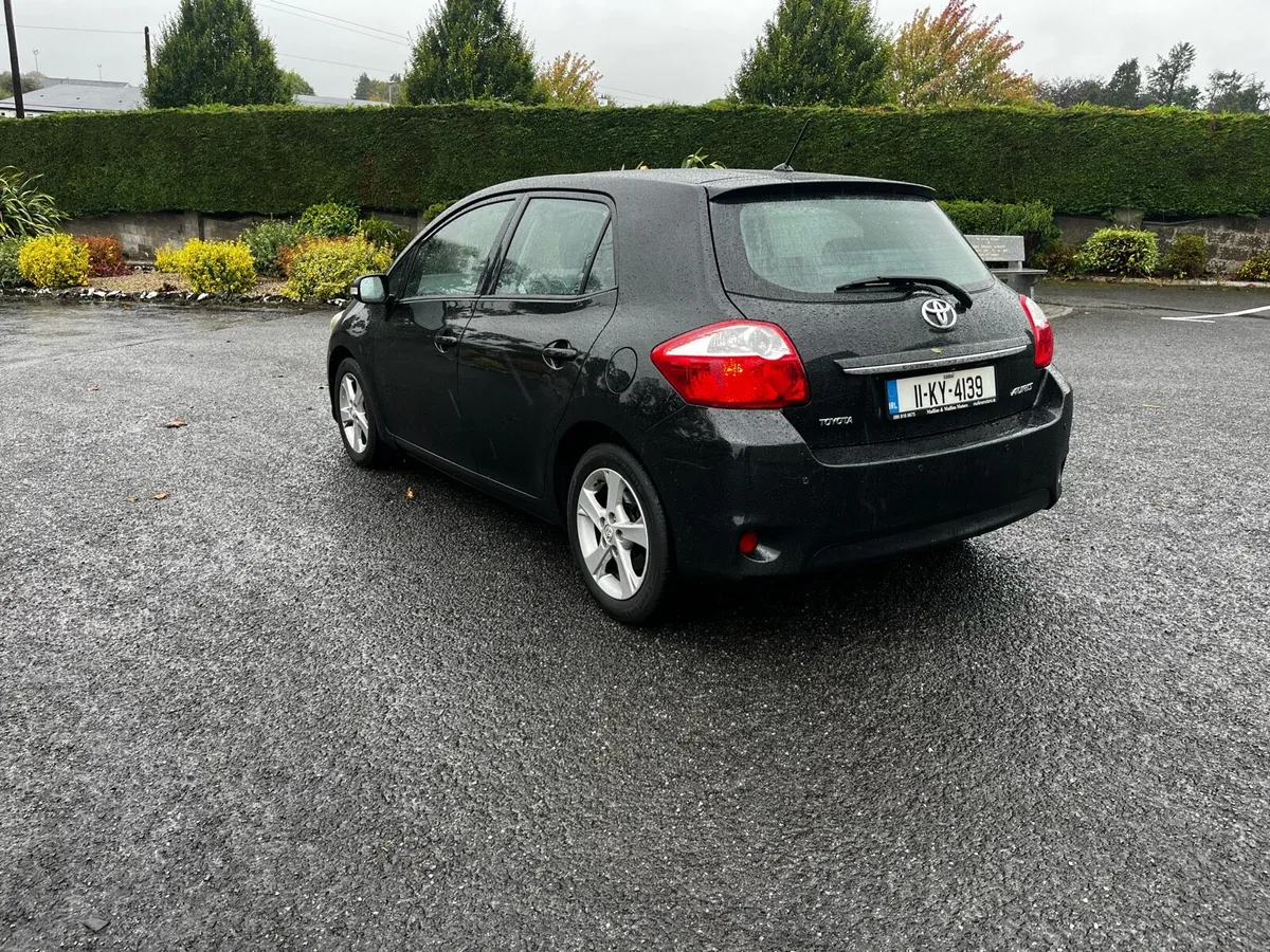 2011 Toyota Auris 1.4 petrol - Image 3