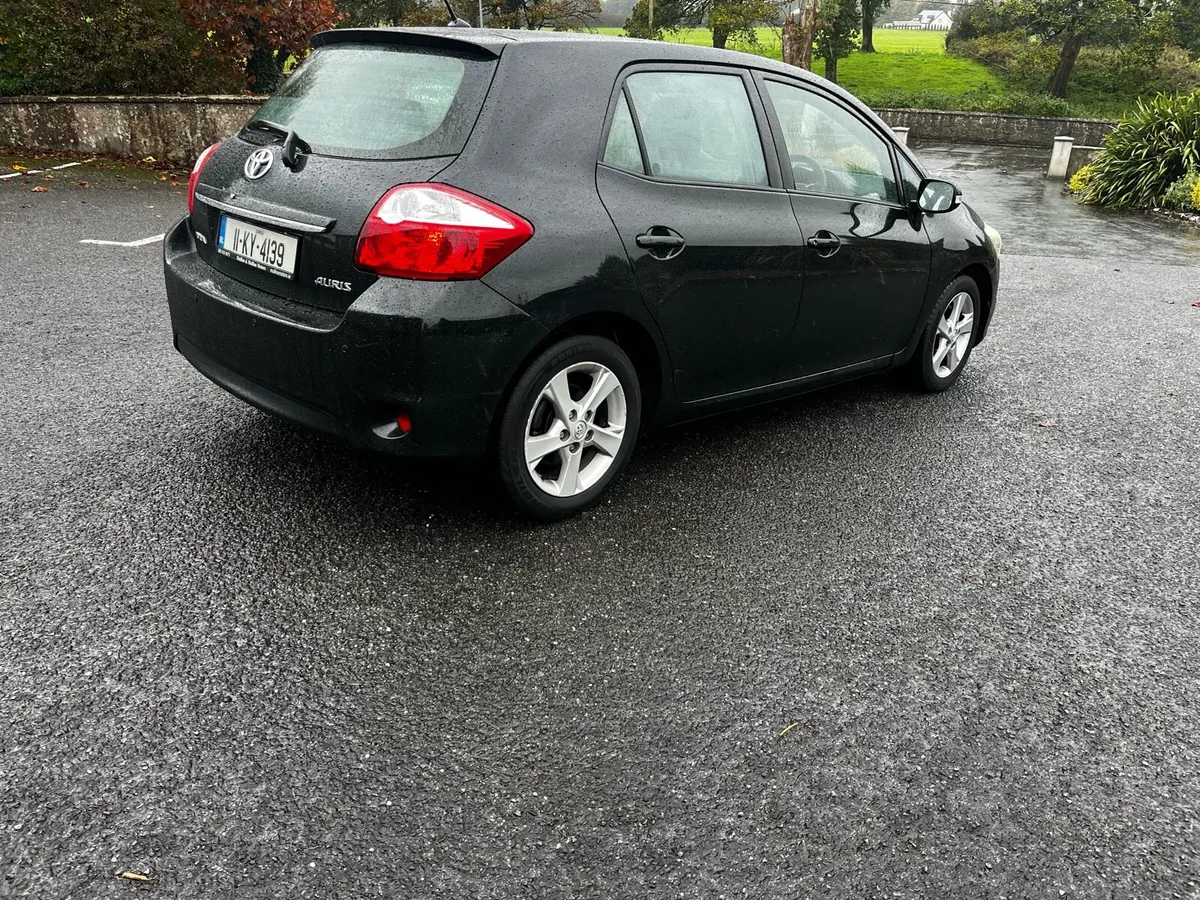 2011 Toyota Auris 1.4 petrol - Image 4