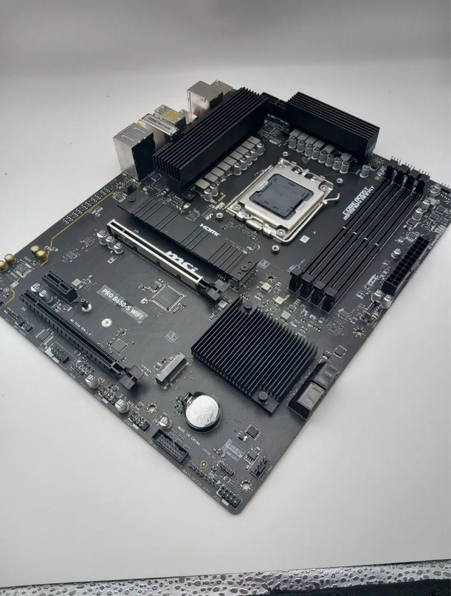 MSI PRO B650-S WIFI Motherboard - Image 3