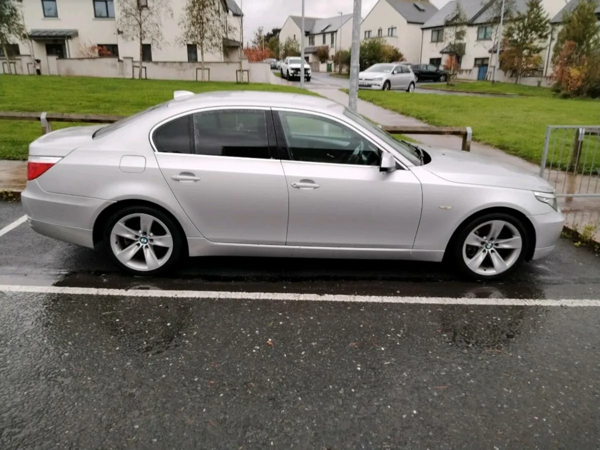 10 BMW 520d DIESEL 6 SPEED MANUAL - Image 4