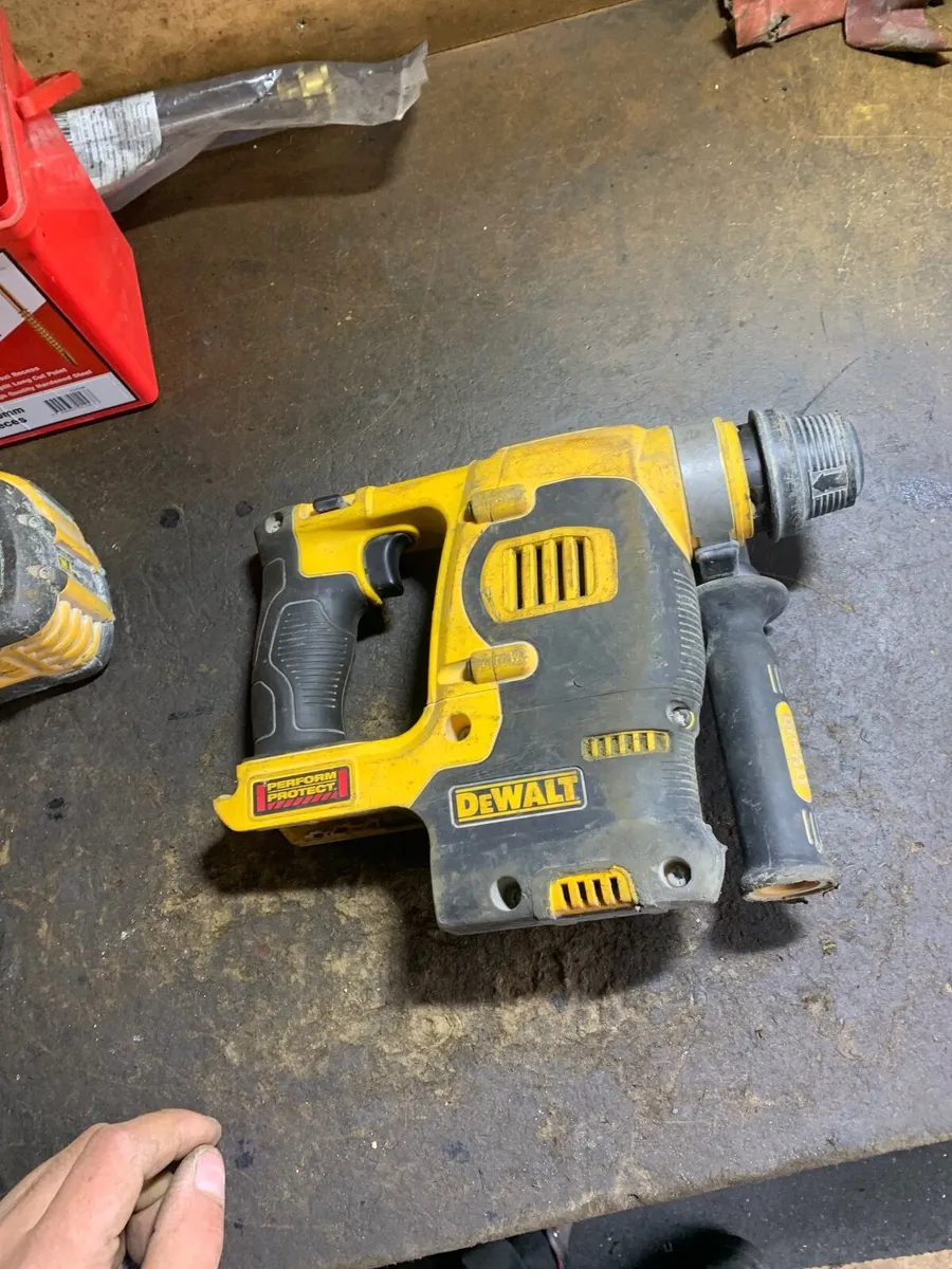 Dewalt
